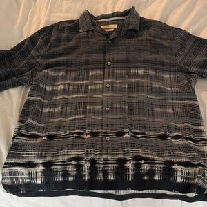 Tommy Bahama 100% silk Black and Gray Casual Button Down Shirt